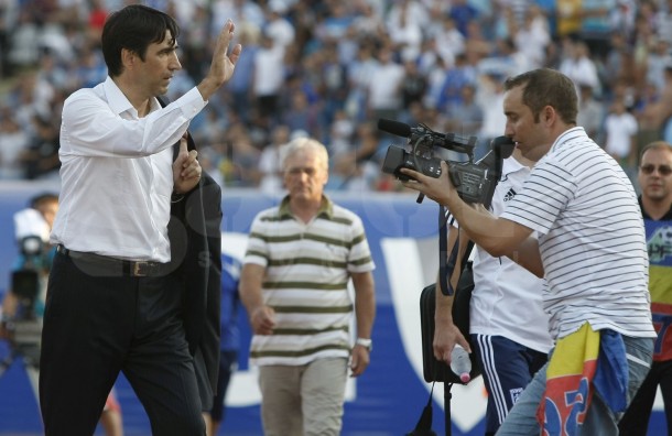 Piţi al Deşertului » Selecţionerul României s-ar fi înţeles cu Al Ittihad şi ar putea părăsi naţionala după meciul cu Grecia