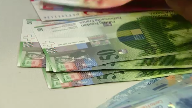 Francul elvetian ar putea arunca lumea intr-o noua CRIZA ECONOMICA. Ce consecinte are “Francogeddon-ul” declansat joi