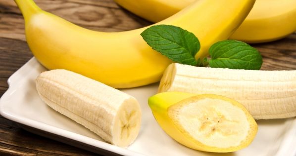 Mâncăm banane cu toții pentru că sunt bune și sănătoase. Țin de foame și nici nu îngrașă… dacă nu mâncăm prea multe