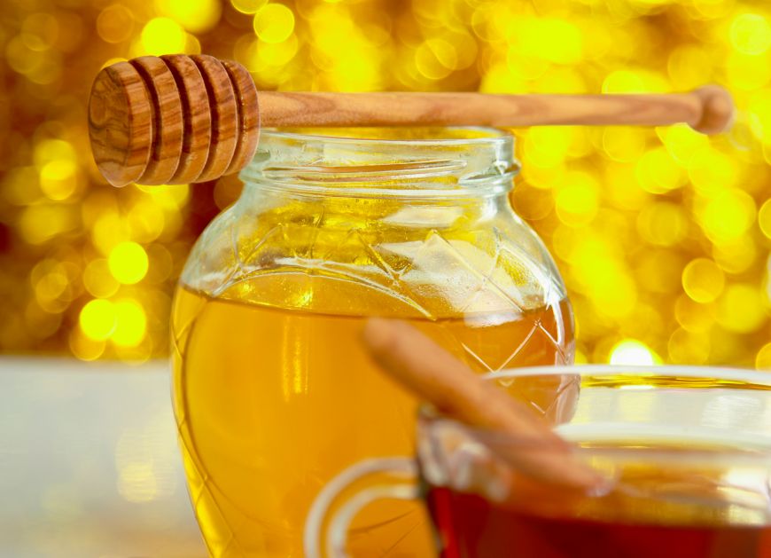 Ce conţine de fapt mierea de albine şi cât putem consuma?