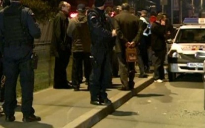 ÎMPUŞCĂTURI ÎNTR-UN MALL DIN TÂRGU JIU. PANICĂ, OAMENI DISPERAŢI ŞI CRIMINALIŞTI PESTE TOT