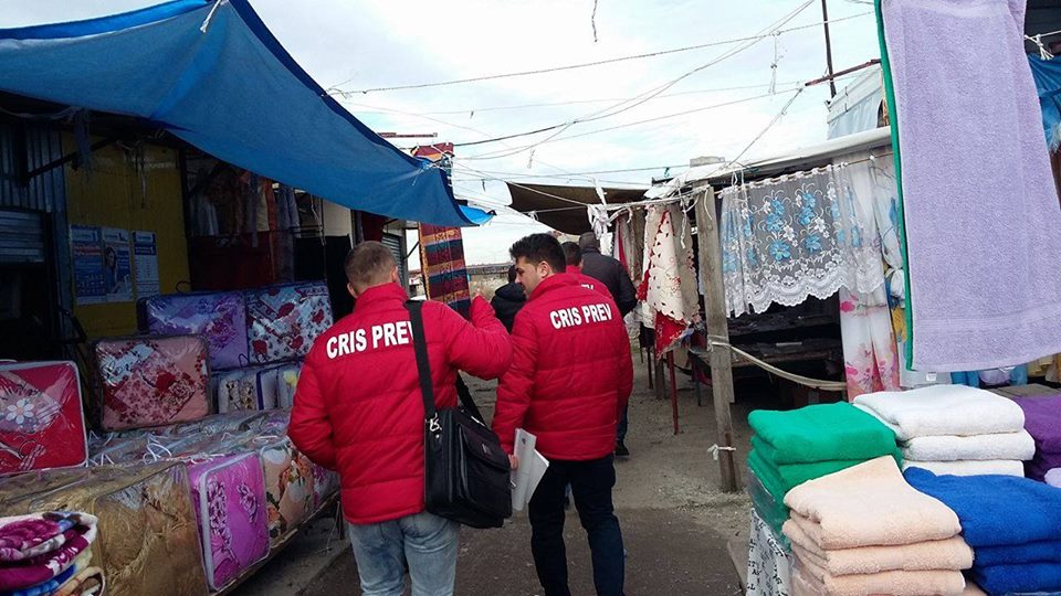 Cris Prev – La pas, prin Complexul Comercial Europa. Nu la cumparaturi, ci in verificare.