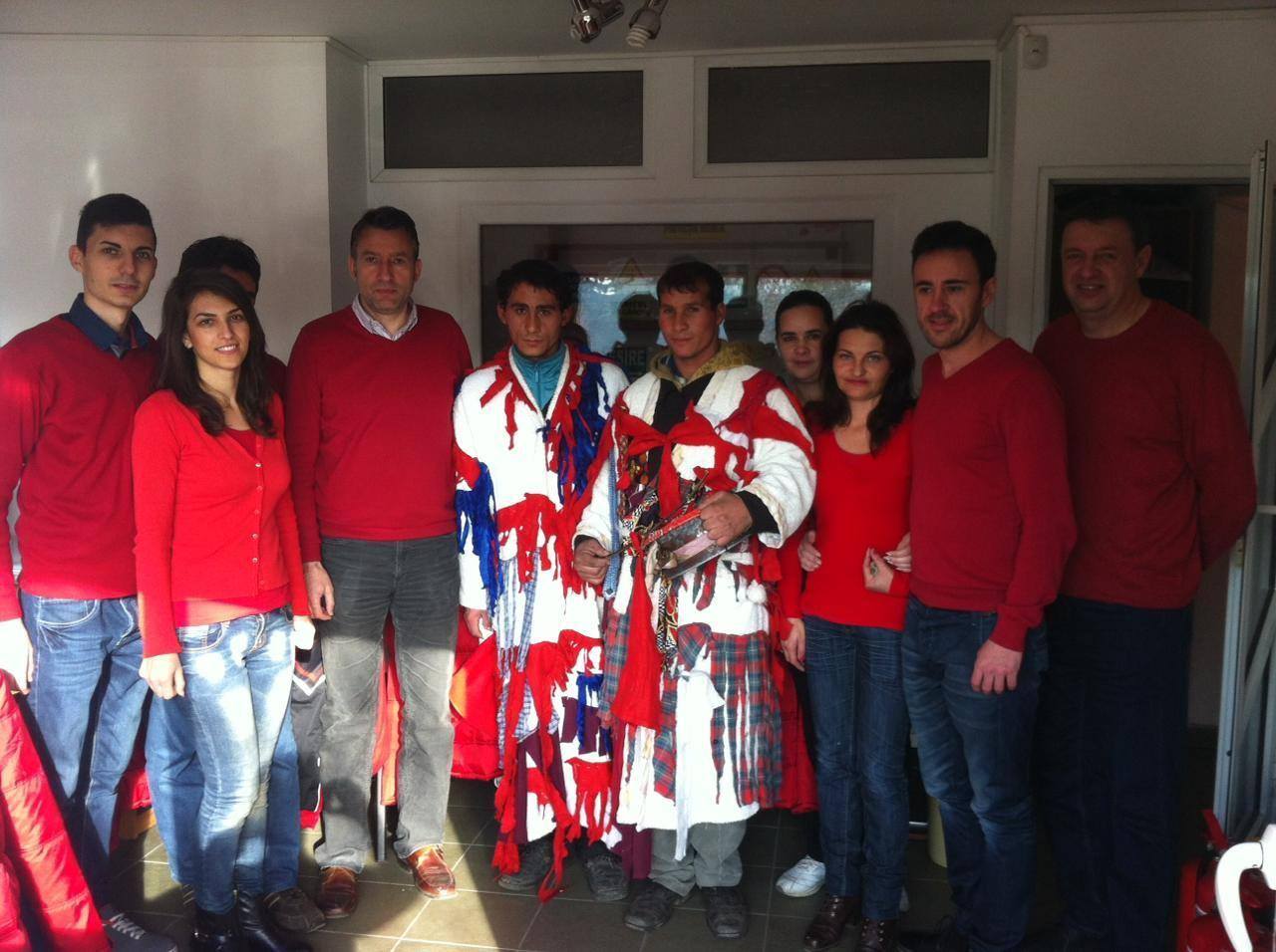 Brigada artistica la Cris Prev! E vreme de colindat!