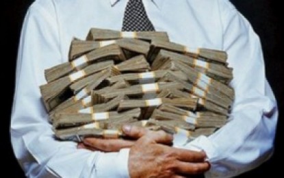 RADET la un pas de închidere. SALARII de nababi pentru preferații politici