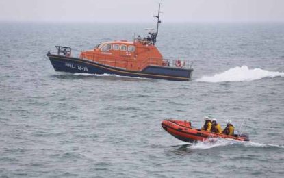 Un român MORT, unul rănit şi doi daţi DISPĂRUŢI în urma ciocnirii între două ambarcaţiuni în sudul Marii Britanii/ Paza de Coastă a suspendat operaţiunile de căutare în Canalul Mânecii