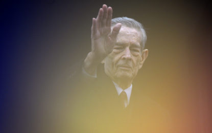 A murit Regele Mihai I la vârsta de 96 de ani. Guvernul a decretat trei zile de doliu naţional/ Principesa Margareta: Am pierdut, ca voi toţi, un părinte. Voi continua să servesc poporul român