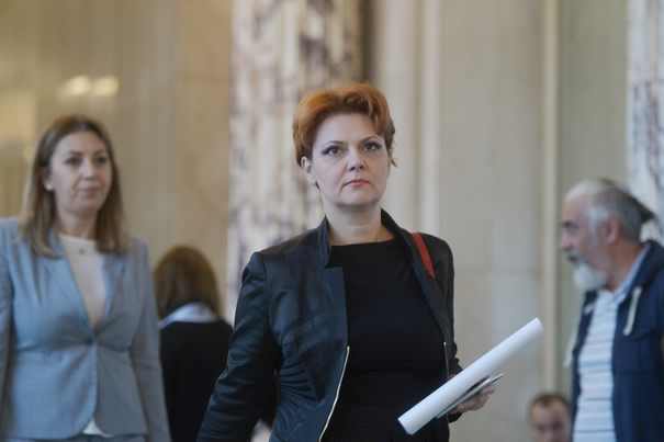 Ministrul Muncii, despre scăderea salariilor: S-a ştiut din mai 2017 că la aproximativ 3% dintre bugetari vor scădea salariile/ În mediul privat nu ar trebui să scadă