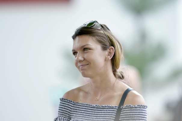 Simona Halep: Le-am spus fetelor că îmi pare rău că nu pot juca. Trebuie să mă refac
