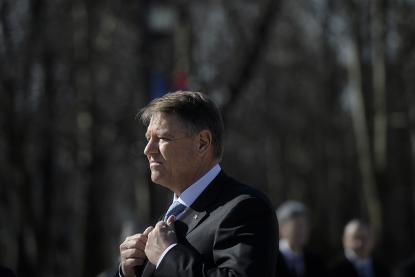 Iohannis l-a felicitat pe Vladimir Putin pentru câştigarea unui nou mandat în fruntea Rusiei. Mesajul preşedintelui