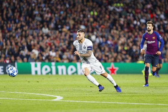 Ce cadoul le-a făcut un atacant de la Inter colegilor, după ce l-au ajutat să obţină titlul de golgheter în Serie A