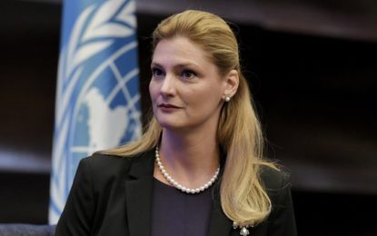 UPDATE Ramona Mănescu rămâne în Guvern, ca ministru de Externe, chiar dacă Tăriceanu a anunţat că miniştrii ALDE care nu demisionează mâine sunt excluşi din partid