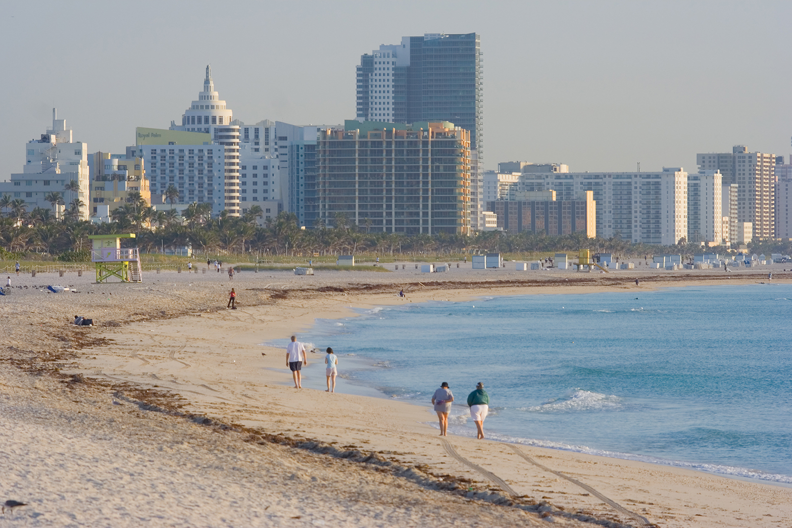 Stare de urgență la Miami, după ce turiștii au invadat orașul, nerespectând regulile sanitare. Poliția a făcut zeci de arestări Citeşte întreaga ştire: Stare de urgență la Miami, după ce turiștii au invadat orașul, nerespectând regulile sanitare. Poliția a făcut zeci de arestări