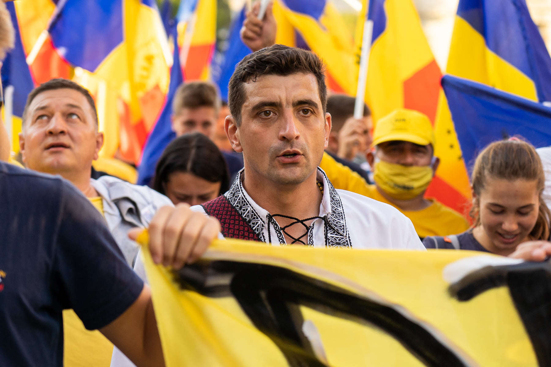 Un liberal a semnat lista AUR a parlamentarilor care cer suspendarea președintelui. Cum justifică decizia  Citeşte întreaga ştire: Un liberal a semnat lista AUR a parlamentarilor care cer suspendarea președintelui. Cum justifică decizia